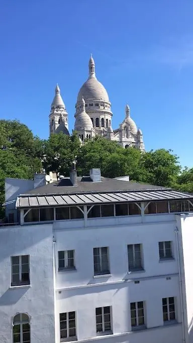 Amazing View In Montmartre Apartment Paris